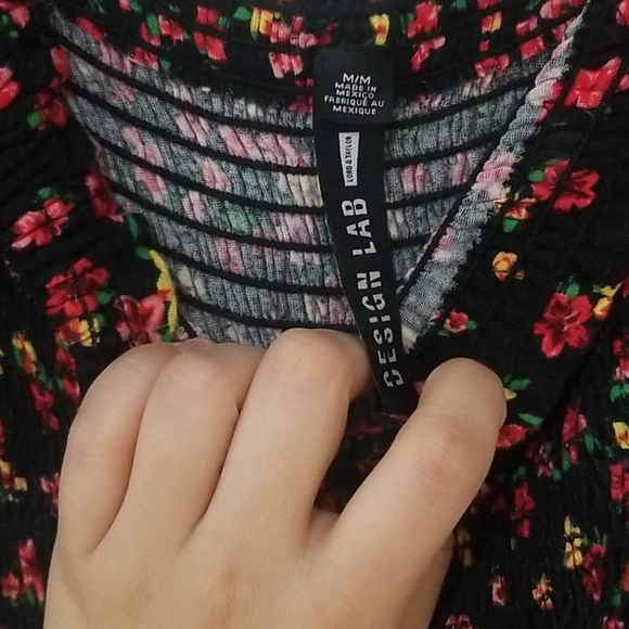 Moving Sale Design Lab Romper - Picture 3 of 5